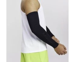 Saucony Fortify Arm Sleeves -Deals TrendyFit Family Store SAU900025 BK 1 1
